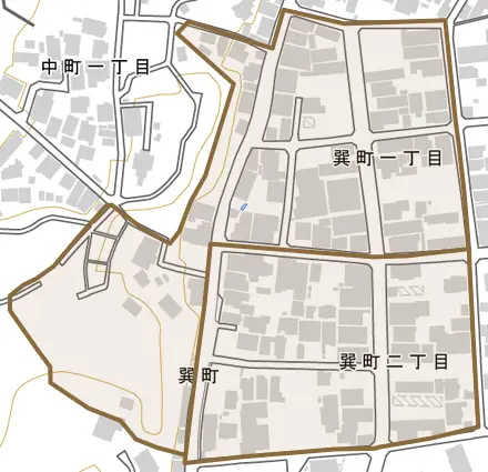 巽町とその周辺の地図。町の範囲を重ねている