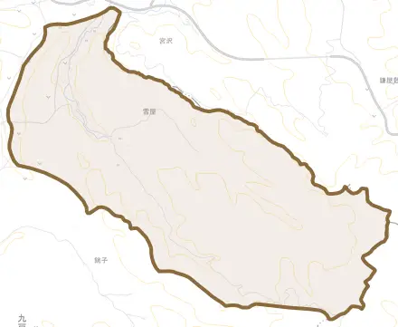 雪屋とその周辺の地図。町の範囲を重ねている