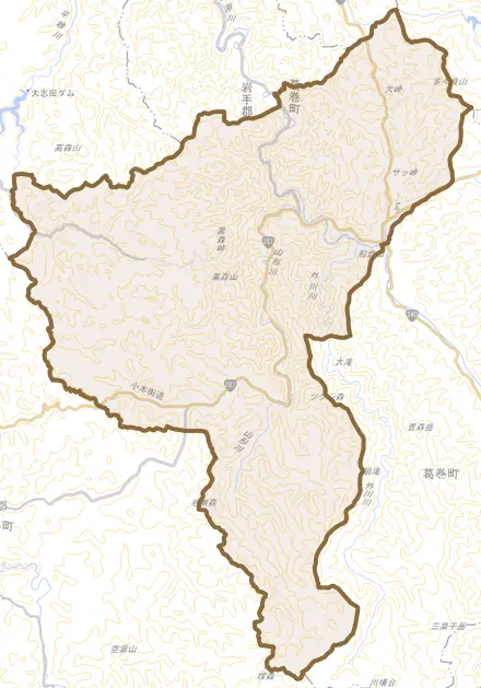 葛巻とその周辺の地図。町の範囲を重ねている