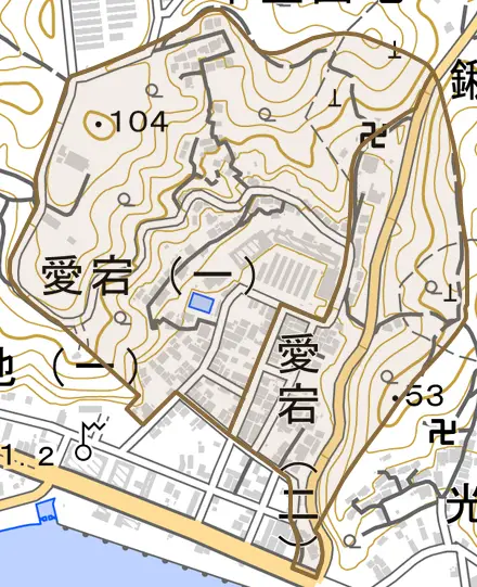 愛宕とその周辺の地図。町の範囲を重ねている