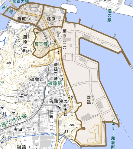 藤原とその周辺の地図。町の範囲を重ねている