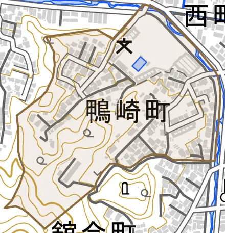 鴨崎町とその周辺の地図。町の範囲を重ねている