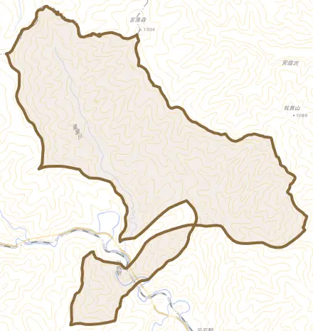夏屋とその周辺の地図。町の範囲を重ねている