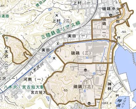 磯鶏とその周辺の地図。町の範囲を重ねている