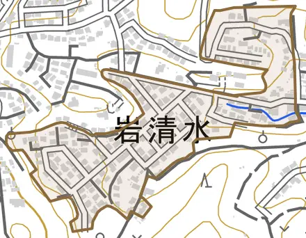 岩清水とその周辺の地図。町の範囲を重ねている