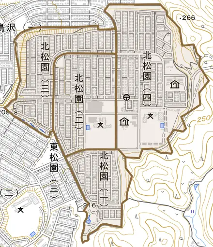 北松園とその周辺の地図。町の範囲を重ねている