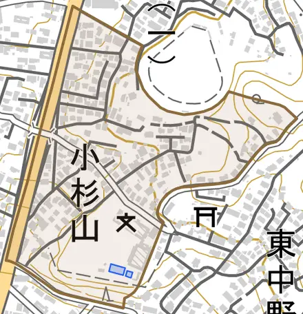小杉山とその周辺の地図。町の範囲を重ねている