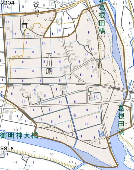 上野下川原とその周辺の地図。町の範囲を重ねている
