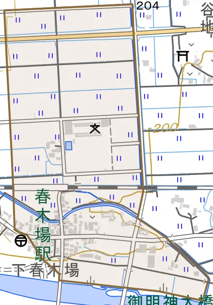 上野新里とその周辺の地図。町の範囲を重ねている
