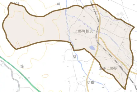 上郷町板沢とその周辺の地図。町の範囲を重ねている