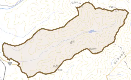 上郷町佐比内とその周辺の地図。町の範囲を重ねている