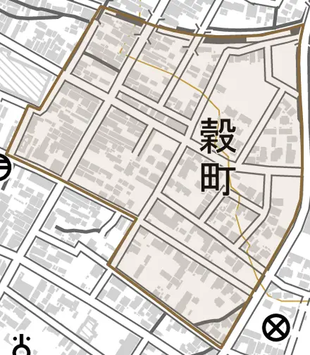 穀町とその周辺の地図。町の範囲を重ねている