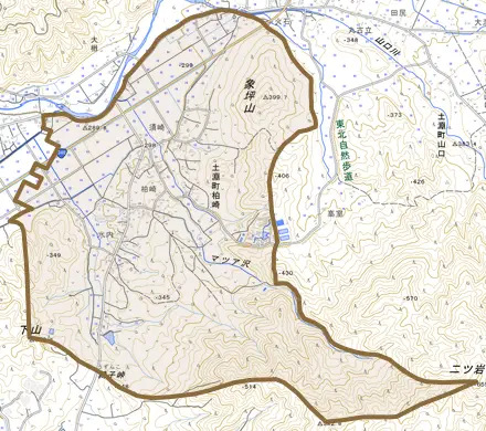 土淵町柏崎とその周辺の地図。町の範囲を重ねている