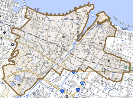 湊とその周辺の地図。町の範囲を重ねている