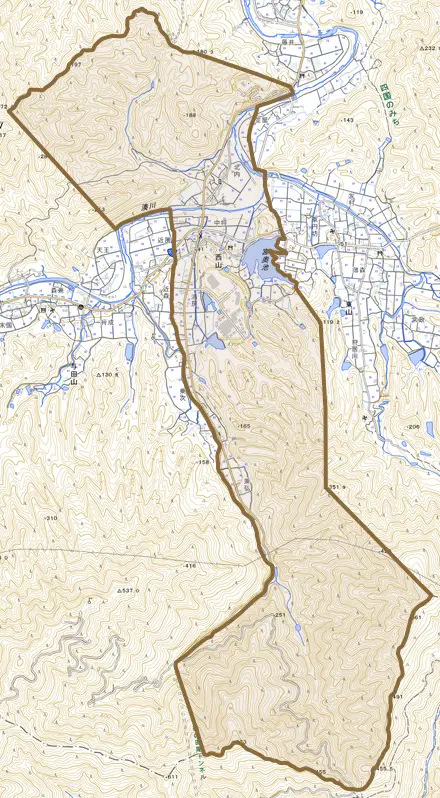 西山とその周辺の地図。町の範囲を重ねている