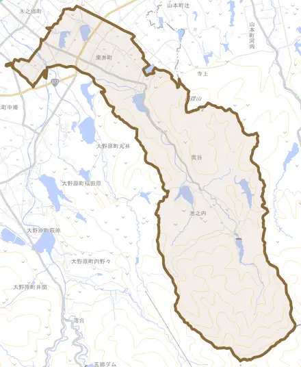 粟井町とその周辺の地図。町の範囲を重ねている