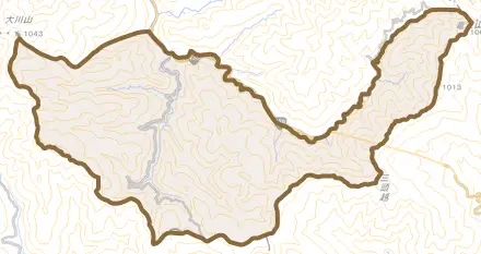 勝浦とその周辺の地図。町の範囲を重ねている
