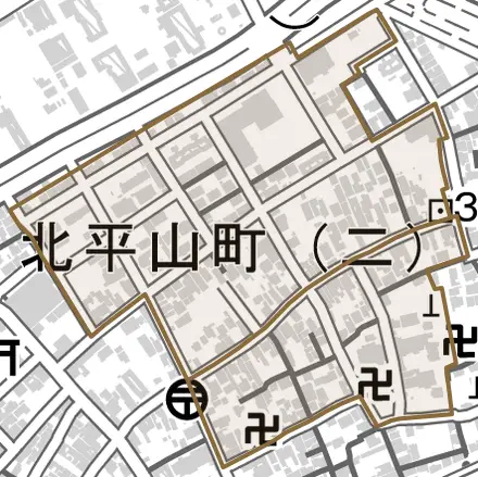 北平山町とその周辺の地図。町の範囲を重ねている