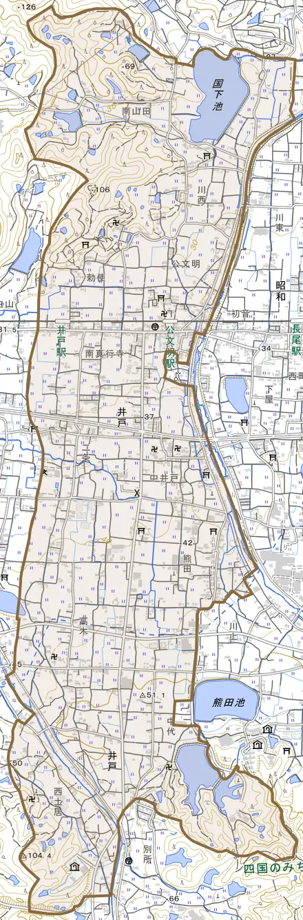 大字井戸とその周辺の地図。町の範囲を重ねている