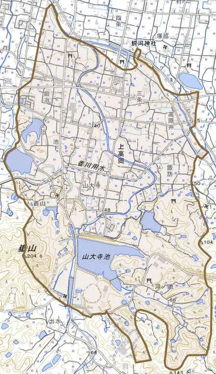 大字上高岡とその周辺の地図。町の範囲を重ねている