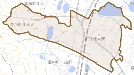 豊中町比地大とその周辺の地図。町の範囲を重ねている