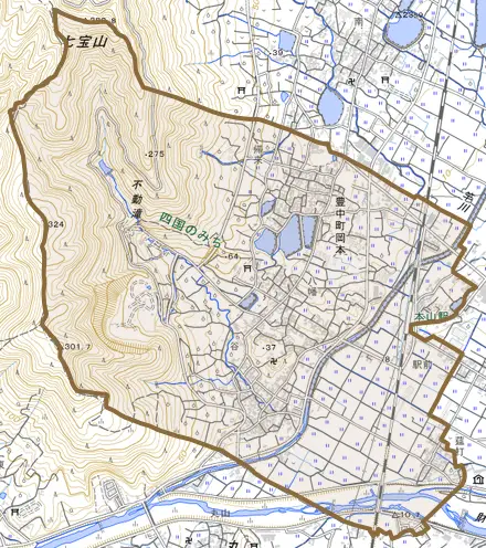 豊中町岡本とその周辺の地図。町の範囲を重ねている