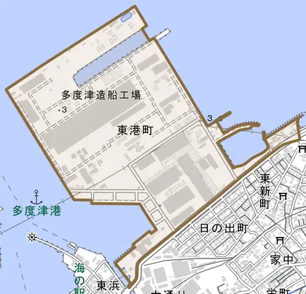 東港町とその周辺の地図。町の範囲を重ねている