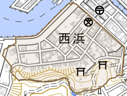 西浜とその周辺の地図。町の範囲を重ねている