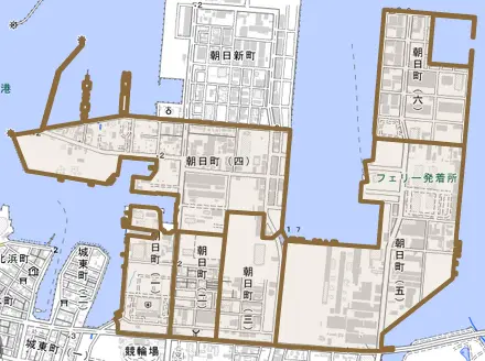 朝日町とその周辺の地図。町の範囲を重ねている