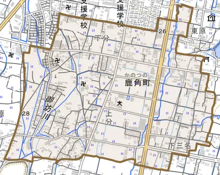 鹿角町とその周辺の地図。町の範囲を重ねている
