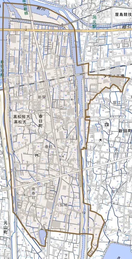 春日町とその周辺の地図。町の範囲を重ねている