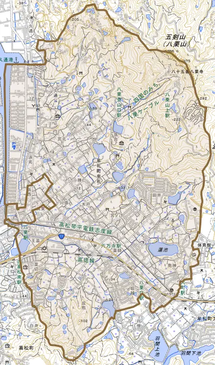 牟礼町牟礼とその周辺の地図。町の範囲を重ねている