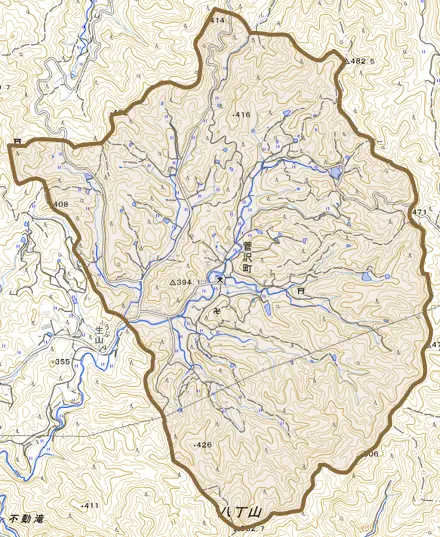 菅沢町とその周辺の地図。町の範囲を重ねている