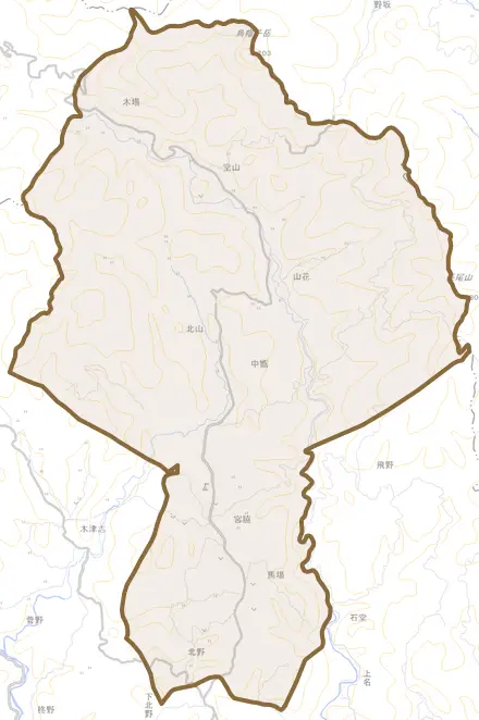 北山とその周辺の地図。町の範囲を重ねている