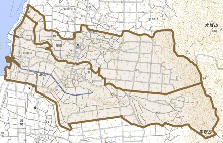 岡前とその周辺の地図。町の範囲を重ねている