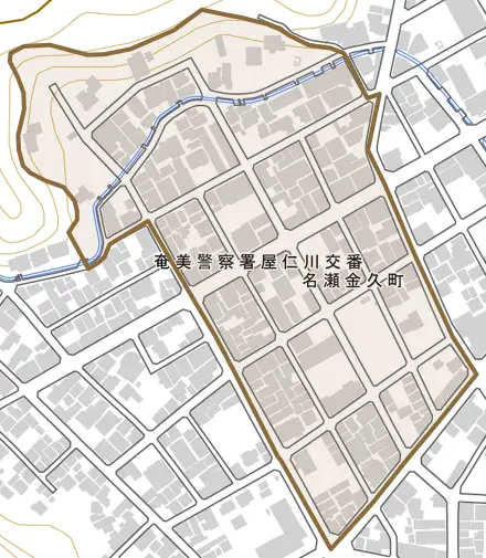名瀬金久町とその周辺の地図。町の範囲を重ねている