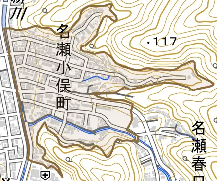 名瀬小俣町とその周辺の地図。町の範囲を重ねている