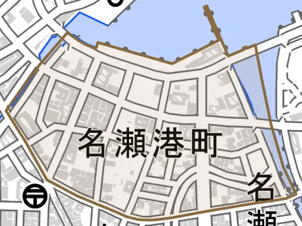 名瀬港町とその周辺の地図。町の範囲を重ねている
