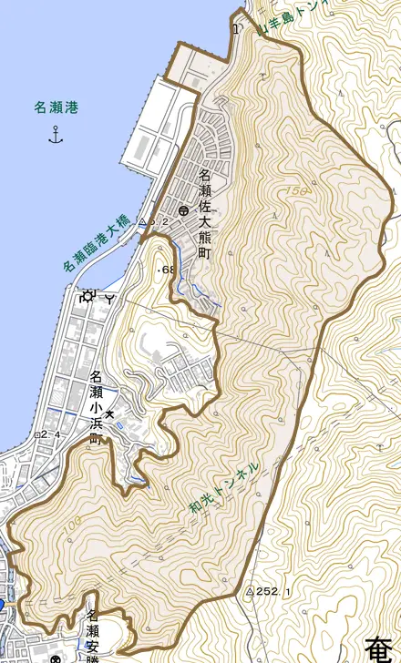 名瀬佐大熊町とその周辺の地図。町の範囲を重ねている