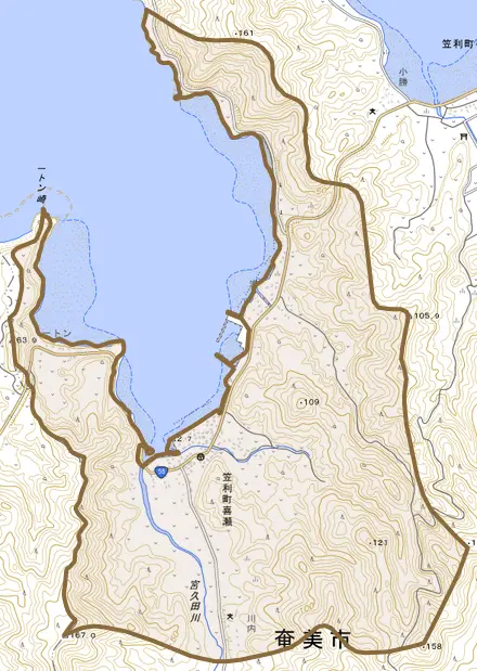笠利町大字喜瀬とその周辺の地図。町の範囲を重ねている