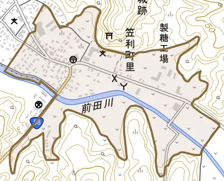 笠利町大字里とその周辺の地図。町の範囲を重ねている