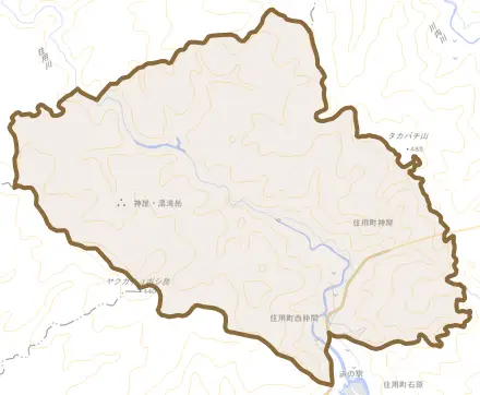 住用町大字西仲間とその周辺の地図。町の範囲を重ねている