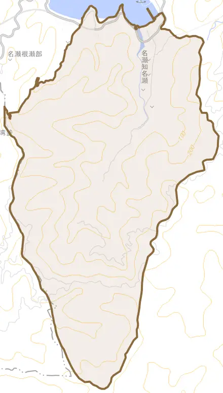 名瀬大字知名瀬とその周辺の地図。町の範囲を重ねている