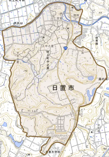 吹上町中之里とその周辺の地図。町の範囲を重ねている