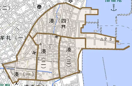 湊とその周辺の地図。町の範囲を重ねている