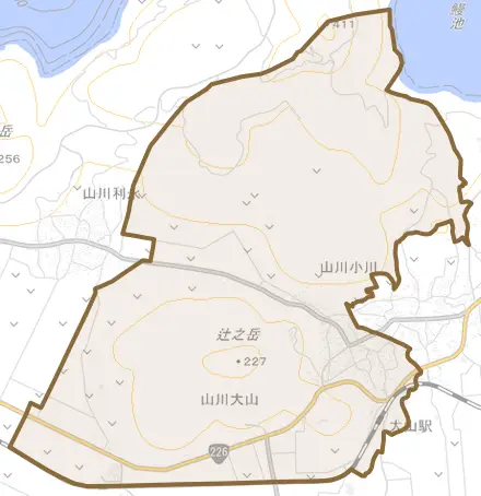 山川大山とその周辺の地図。町の範囲を重ねている