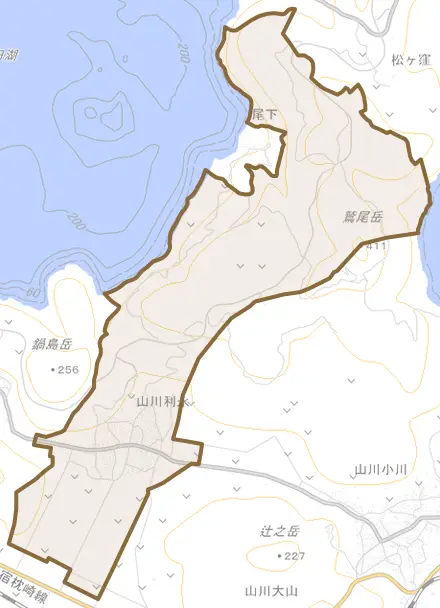 山川利永とその周辺の地図。町の範囲を重ねている