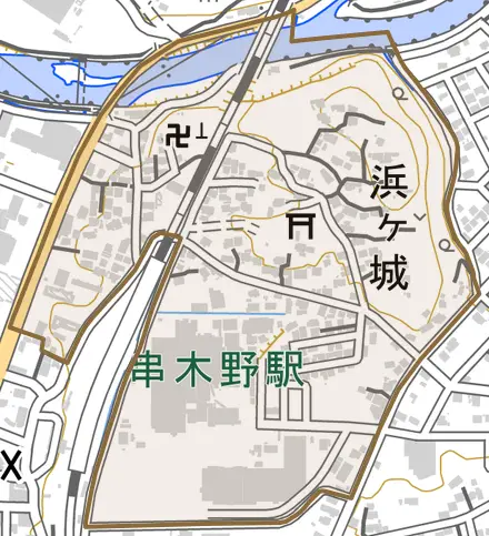 浜ケ城とその周辺の地図。町の範囲を重ねている