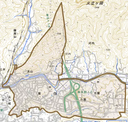 上名とその周辺の地図。町の範囲を重ねている