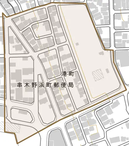 港町とその周辺の地図。町の範囲を重ねている